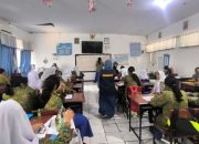Dosen Geografi UNM Integrasikan Geotagging dan Nature-Based Solution dalam Pembelajaran di SMAN 2 Makassar