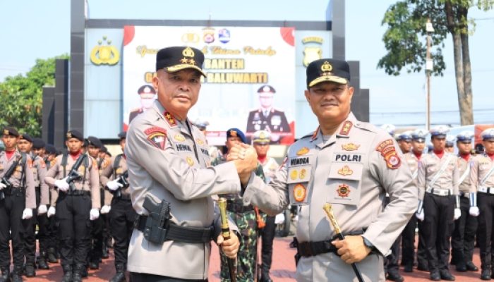 Serah Terima Ibu Asuh Polwan Polda Banten, Pesan Tegas: Profesional, Humanis dan Akuntabel