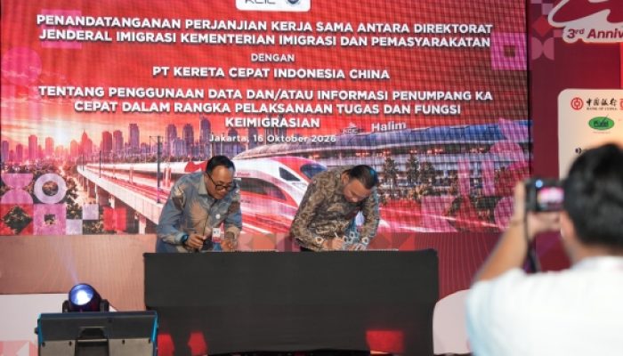 Tiba di Indonesia Bisa Langsung Pesan Tiket Whoosh! Imigrasi dan KCIC Permudah Perjalanan Turis Asing