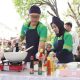 Kompak Diwarnai Penuh Cinta, Wabup Hengky Yasin Bersama Istri, Srikandi PKB DPRD Sulsel, Hj.Fadilah Fahriana Ikuti Lomba Masak Nasi Goreng di HUT 357 SULSEL