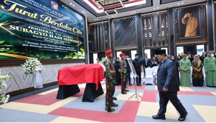 Presiden Prabowo Beri Penghormatan Terakhir kepada Almarhum Subagyo H. S. di Mabesad