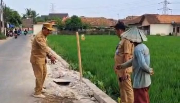 Aduan Warga Desa Kadikaran, Pemborong CV RAJA DILFA BAQRI Ditegur Camat Ciruas