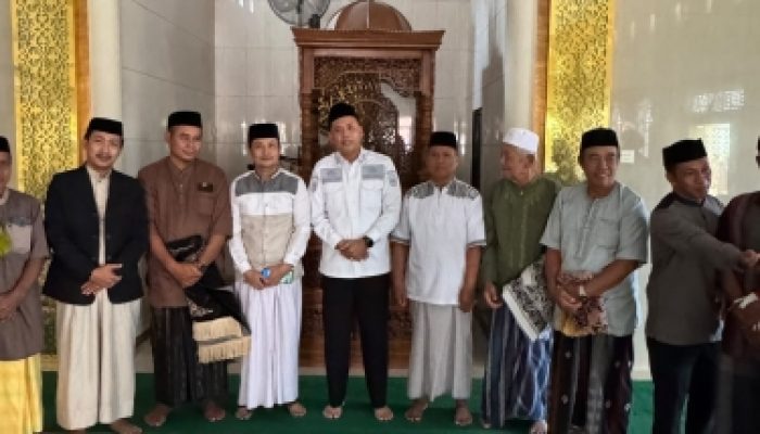 Dekat dengan Masyarakat, Wabup, H. Hengky Yasin Ajak Warga Desa Bontolanra Jaga Silaturahmi