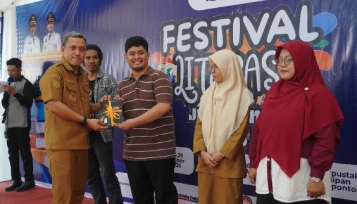 Perkuat Gerakan Literasi Hingga ke Kecamatan, Bupati Jeneponto Kukuhkan Bunda Literasi Se-Kabupaten